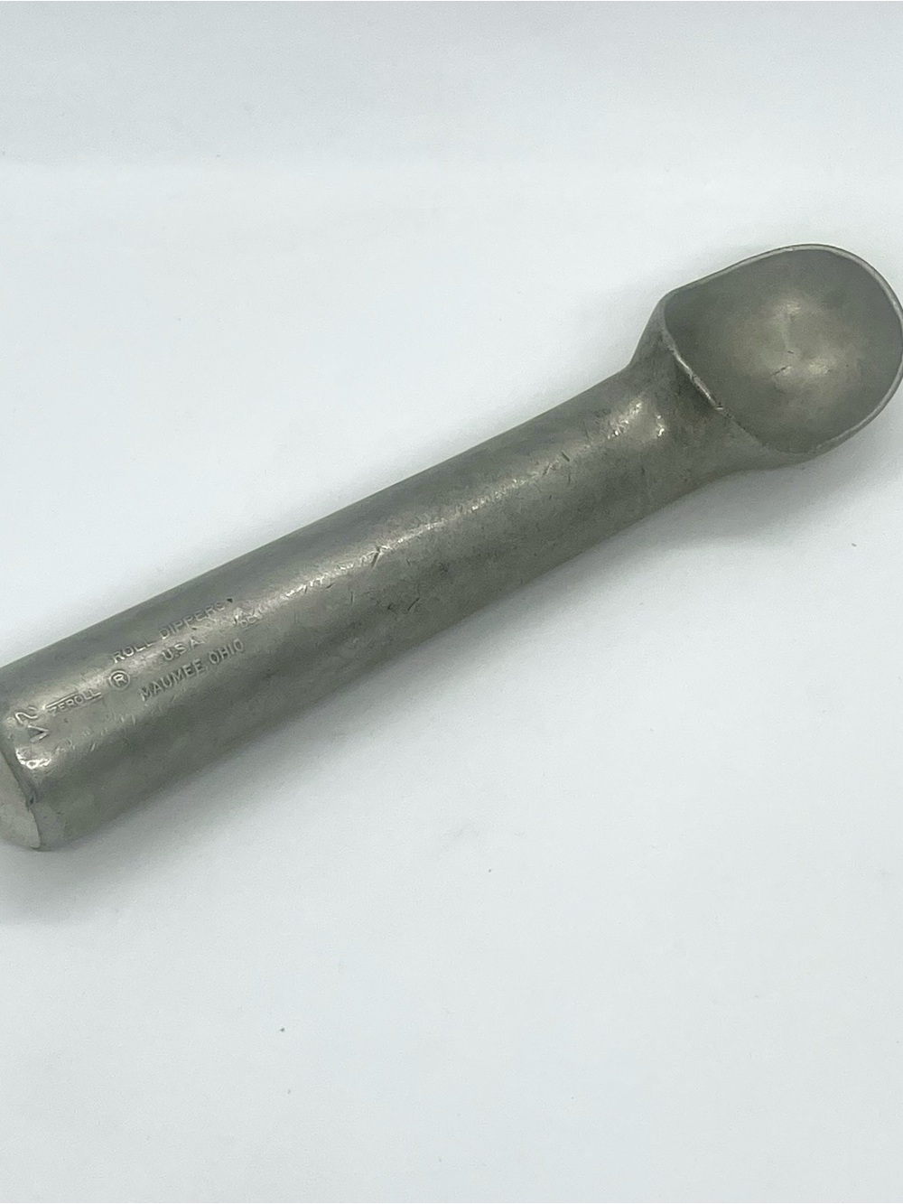 Vintage Zeroll Roll Dippers Ice Cream Scoop #24 Aluminum Maumee Ohio USA 7"